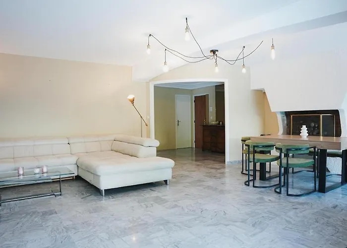 Luxury Setting With Private Pool Lägenhet