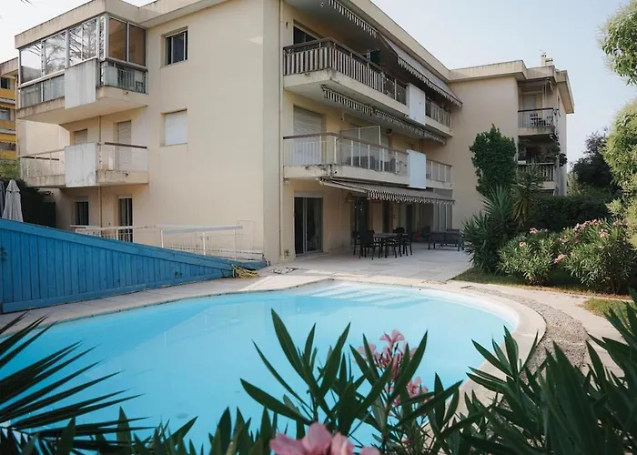 Luxury Setting With Private Pool * アンティーブ